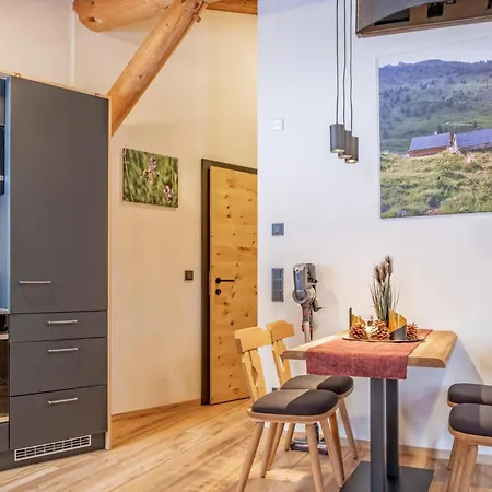 Deluxe Zirberl 1 Weisspriach