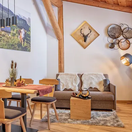 Lejlighed Deluxe Zirberl 1 *