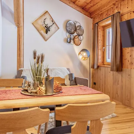 Deluxe Zirberl 1 Apartment *